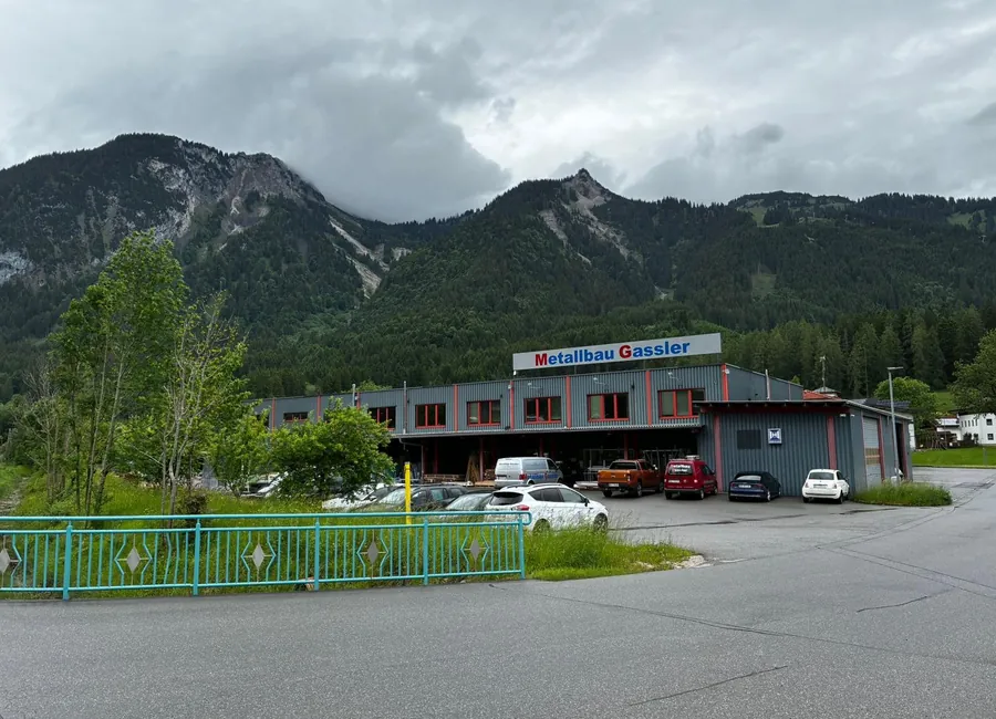 Metallbau Gassler Sommeransicht