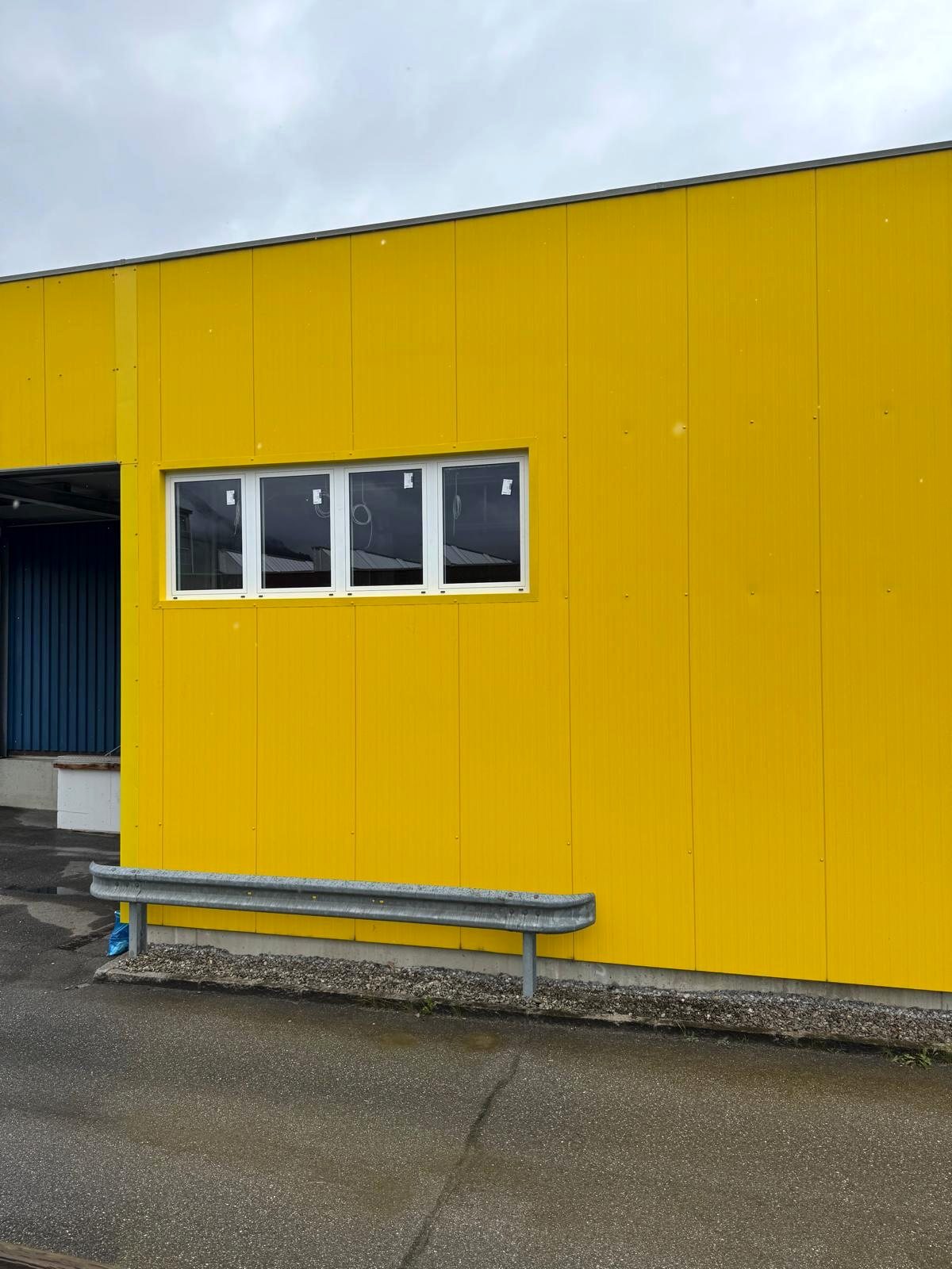 Aluminiumfenster mit Rauch- und Wärmeabzug